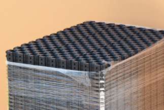 Grastegels op pallet in totaal 80m2